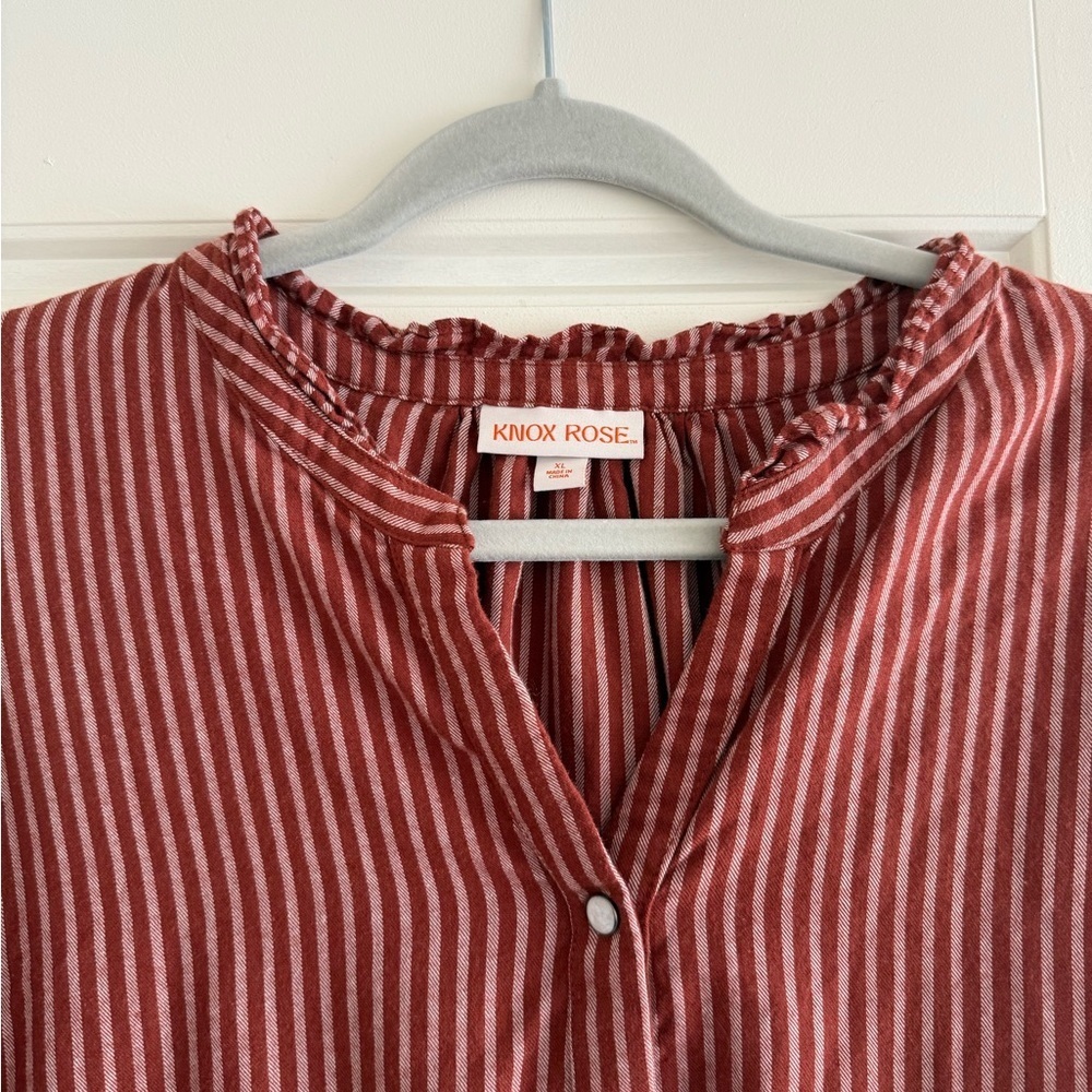 Knox Rose Burgunday Striped Button Snap Top Size XL - Picture 2 of 5